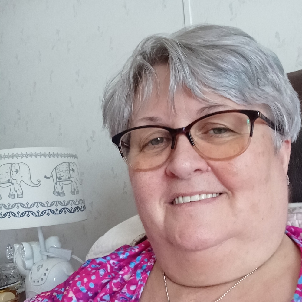 Meet your Posher, Trina